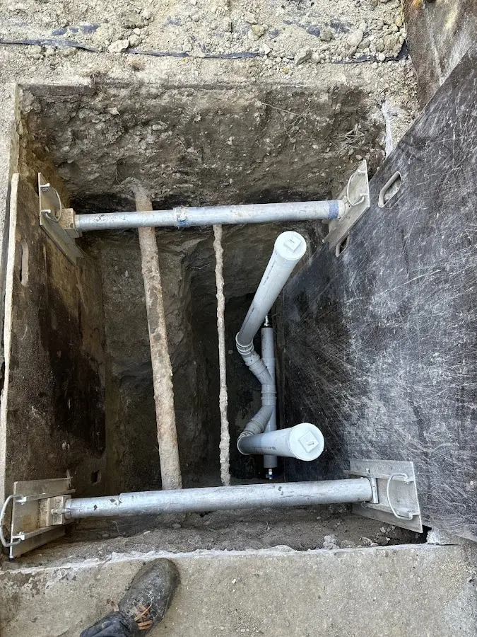 Experienced plumber completing Gas Line Repair work in Edgerton